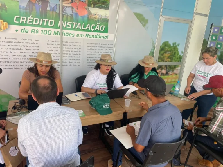 Incra participa de audiência pública na Rondônia Rural Show e realiza atendimentos no estande